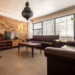 Amazing Flat With Stylish Interior In Beyoglu