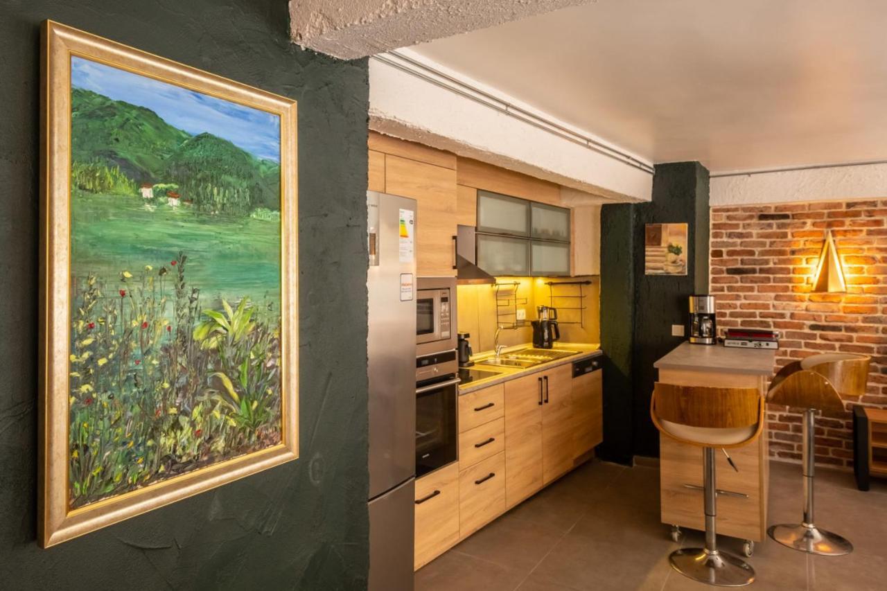 Amazing Flat With Stylish Interior In Beyoglu *
