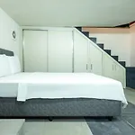 Amazing Flat With Stylish Interior In Beyoglu